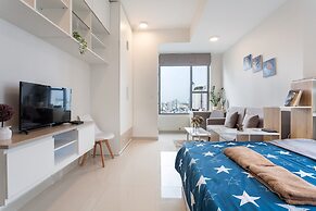 Infinity Pool Signature - Saigon Rivergate