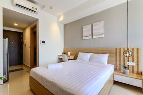 Infinity Pool Signature - Saigon Rivergate