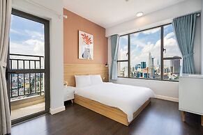 Infinity Pool Signature - Saigon Rivergate