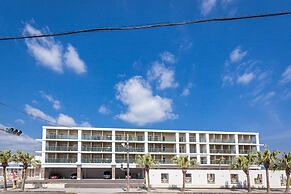 Kariyushi LCH Resort