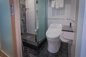 Kariyushi LCH Resort