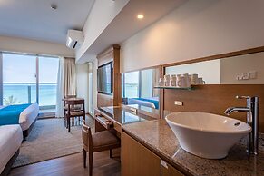 Kariyushi LCH Resort