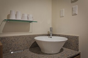 Kariyushi LCH Resort