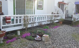 Goseong Sunshine Home Pension