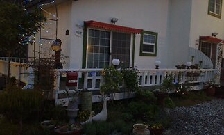 Goseong Sunshine Home Pension