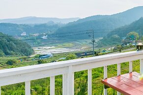 Goseong Sunshine Home Pension