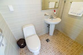 Goseong Sunshine Home Pension