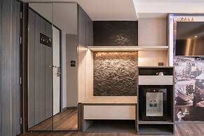 Aspira Gems Center Silom