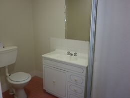 Young Budget Accommodation - Hostel