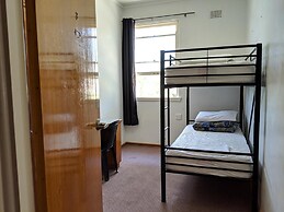 Young Budget Accommodation - Hostel