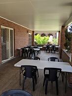 Young Budget Accommodation - Hostel