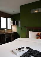 Centraltique Hidden Oasis