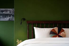 Centraltique Hidden Oasis