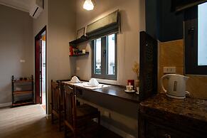 Centraltique Hidden Oasis