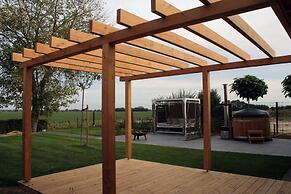 Tranquil Group Retreat in Nature