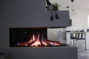 Tranquil Group Retreat in Nature