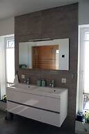 Tranquil Group Retreat in Nature