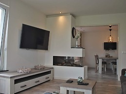 Tranquil Group Retreat in Nature