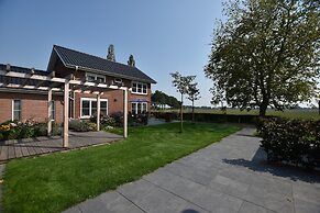 Tranquil Group Retreat in Nature