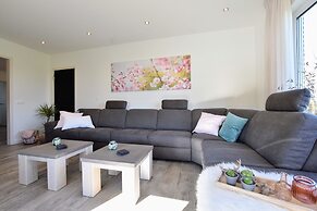 Tranquil Group Retreat in Nature