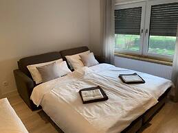 Tranquil Group Retreat in Nature