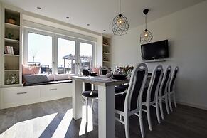 Tranquil Group Retreat in Nature