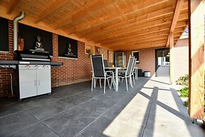 Tranquil Group Retreat in Nature