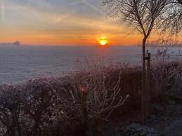 Tranquil Group Retreat in Nature