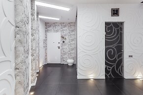 Royal Apartment Literaturnaya 1a