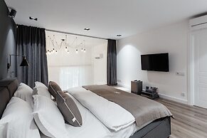 Royal Apartment Primorskiy bulvar 1