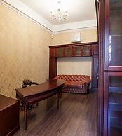 Royal Apartment Uspenskaya 12