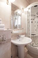 Royal Apartment Uspenskaya 12