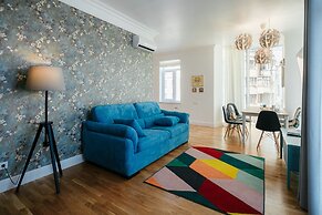 Royal Apartment Zhukovskogo 9
