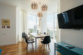 Royal Apartment Zhukovskogo 9