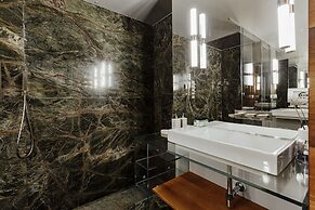 Royal Apartments Grecheskaya 25