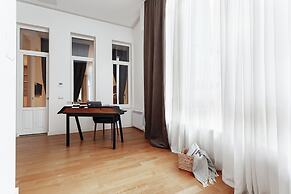 Royal Apartments Grecheskaya 25