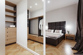 Royal Apartments Grecheskaya 25