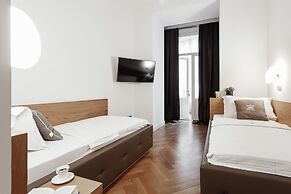 Royal Apartments Grecheskaya 25