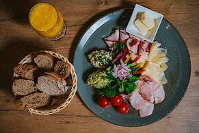 Sky&Light Apartments