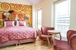 Sky&Light Apartments