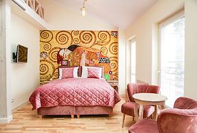 Sky&Light Apartments