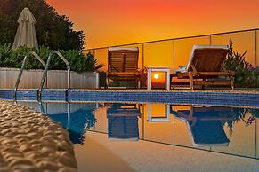 Peninsula Gardens Hotel