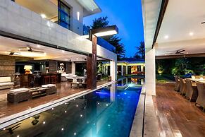 Beautiful Villa With Private Pool, Bali Villa 2001