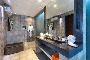 Beautiful Villa With Private Pool, Bali Villa 2001