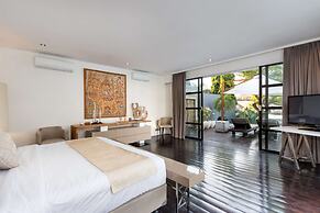 Beautiful Villa With Private Pool, Bali Villa 2001