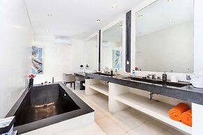 Beautiful Villa With Private Pool, Bali Villa 2001
