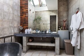 Beautiful Villa With Private Pool, Bali Villa 2001