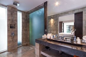 Beautiful Villa With Private Pool, Bali Villa 2001
