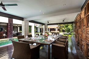 Beautiful Villa With Private Pool, Bali Villa 2001