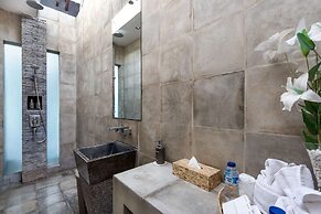 Beautiful Villa With Private Pool, Bali Villa 2001